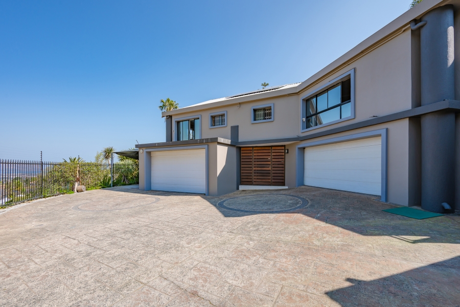 4 Bedroom Property for Sale in La Concorde Western Cape